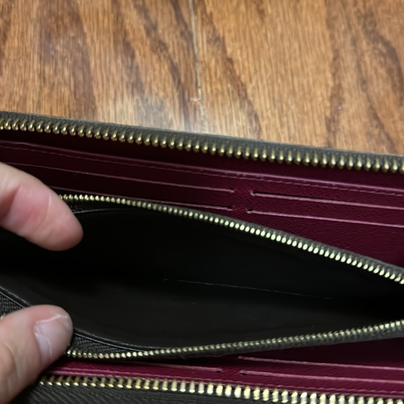 Excellent Neverfull bag with matching pouchette and wallet! - Picture 8 of 14